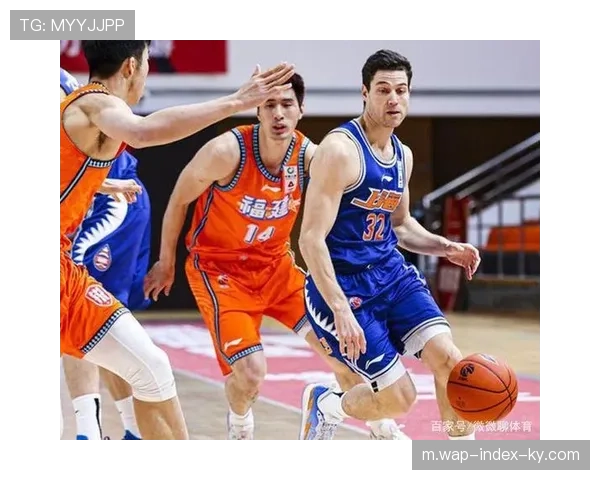 北京进攻端12人全部得分 团队篮球理念充分体现